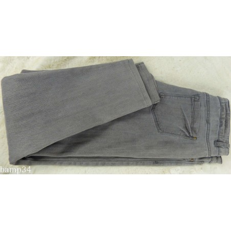 JEANS GRIS B.A. BASIC